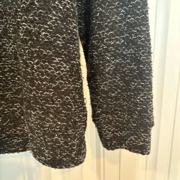 Fabletics Gray/Black Hoodie Size Large - Picture 4 of 7